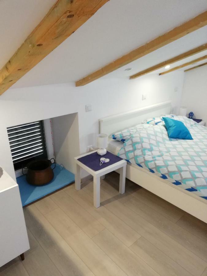 Apartment Vrbenka Vrbnik Kültér fotó